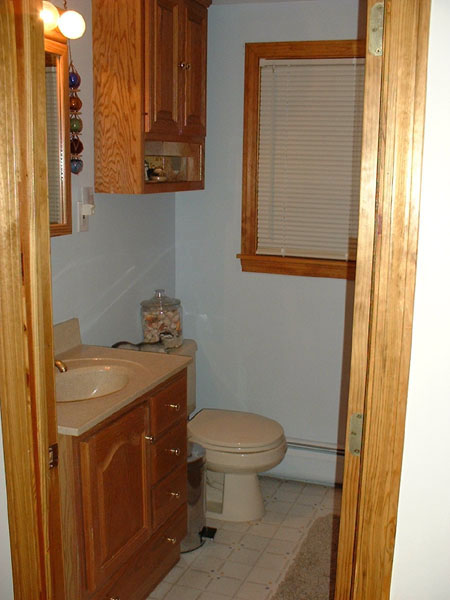 bathroom-before